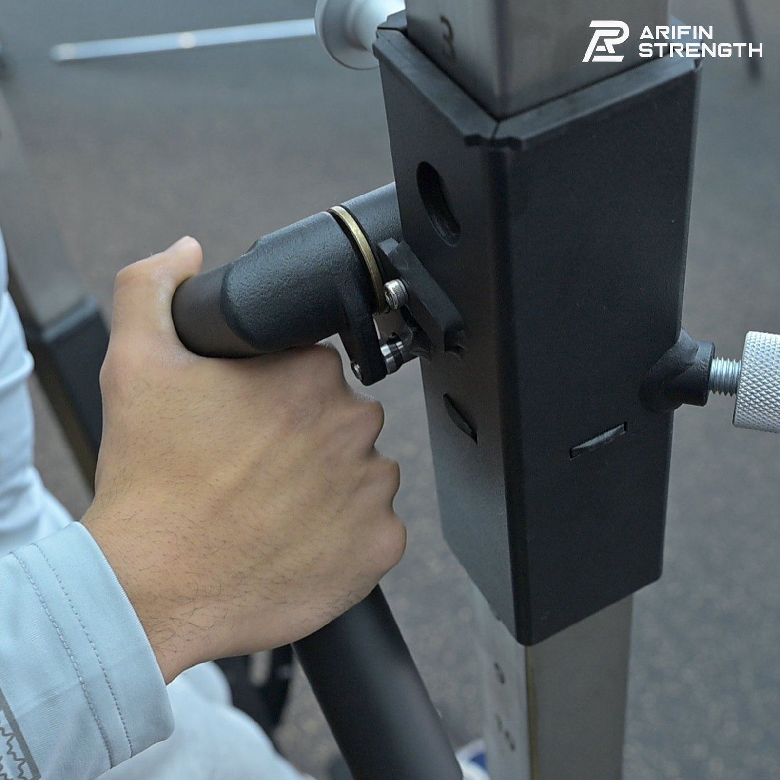 Arifin Strength Standing Chest Press